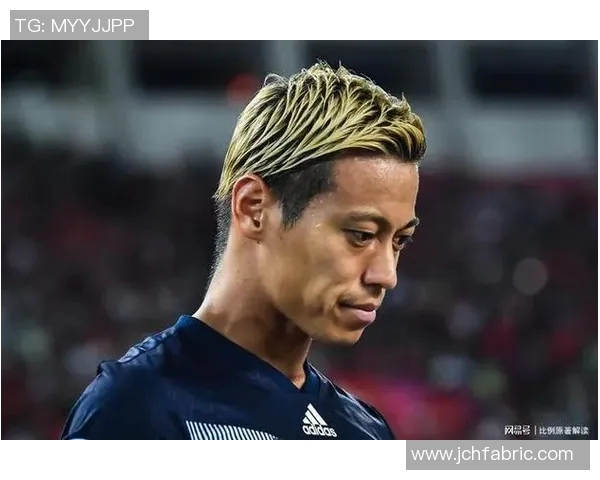 本田圭佑因伤缺席：AC米兰中场的挑战与机遇